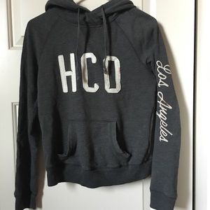 gray hollister hoodie